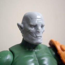 MH044 Custom Cast Sculpt part Male head cast for use with 3.75" action figures 